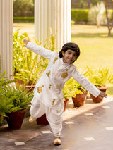 Swarna Pataka Kurta Set