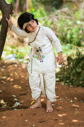 Giridhari Kurta Set