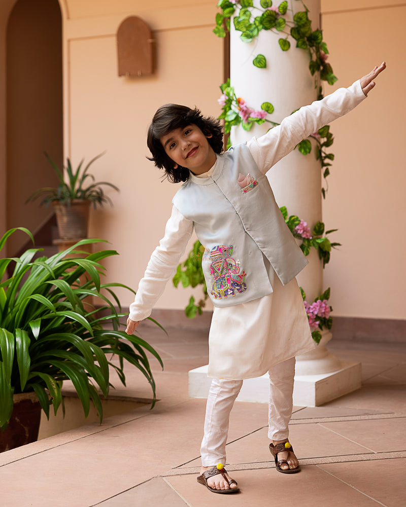 Haathi Raja Bandi with Kurta and Pants