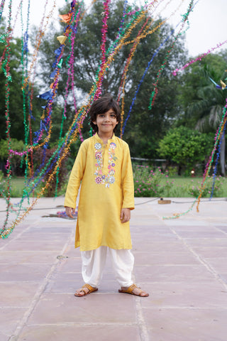 Gul Kurta Set