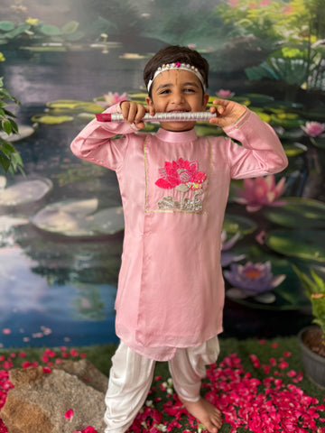 Kamal ke pankh Kurta Set