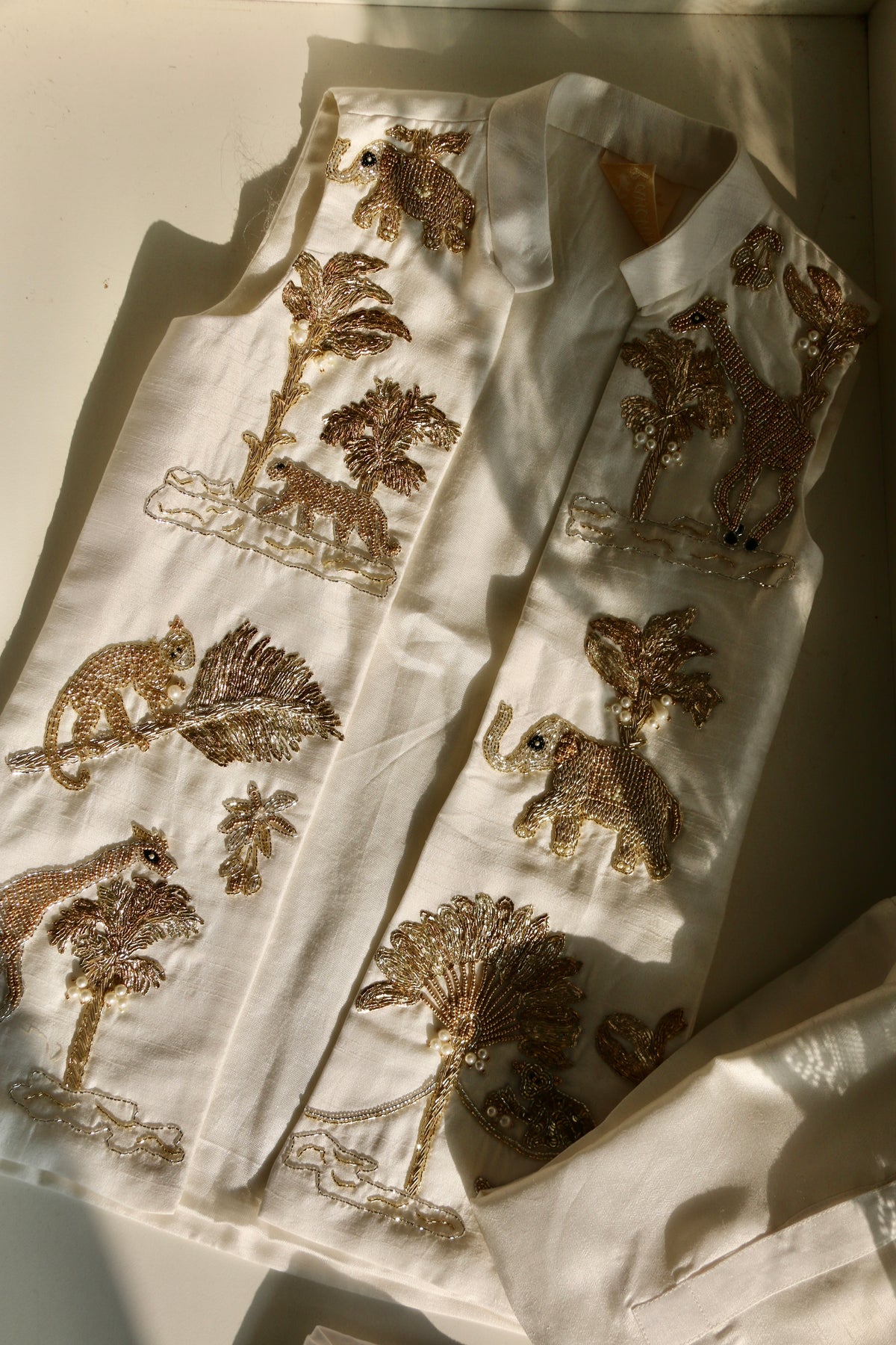 Jungle Mein Mangal Long Bandi Set (Monotone)