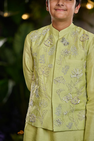 In the Meadow Bandi Set