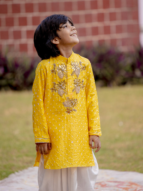 Gulnaar Kurta Set