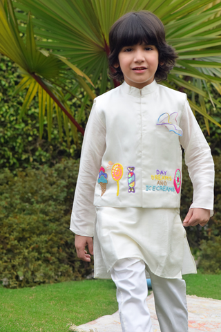 Candy Bandi with Kurta and Pants