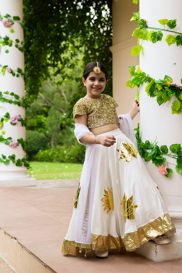 Swarna Kamal Lehenga Set